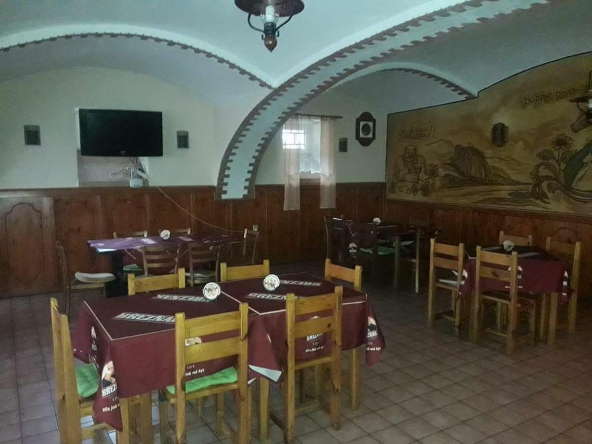 Penzion U Zeleneho Stromu Telnice Buitenkant foto