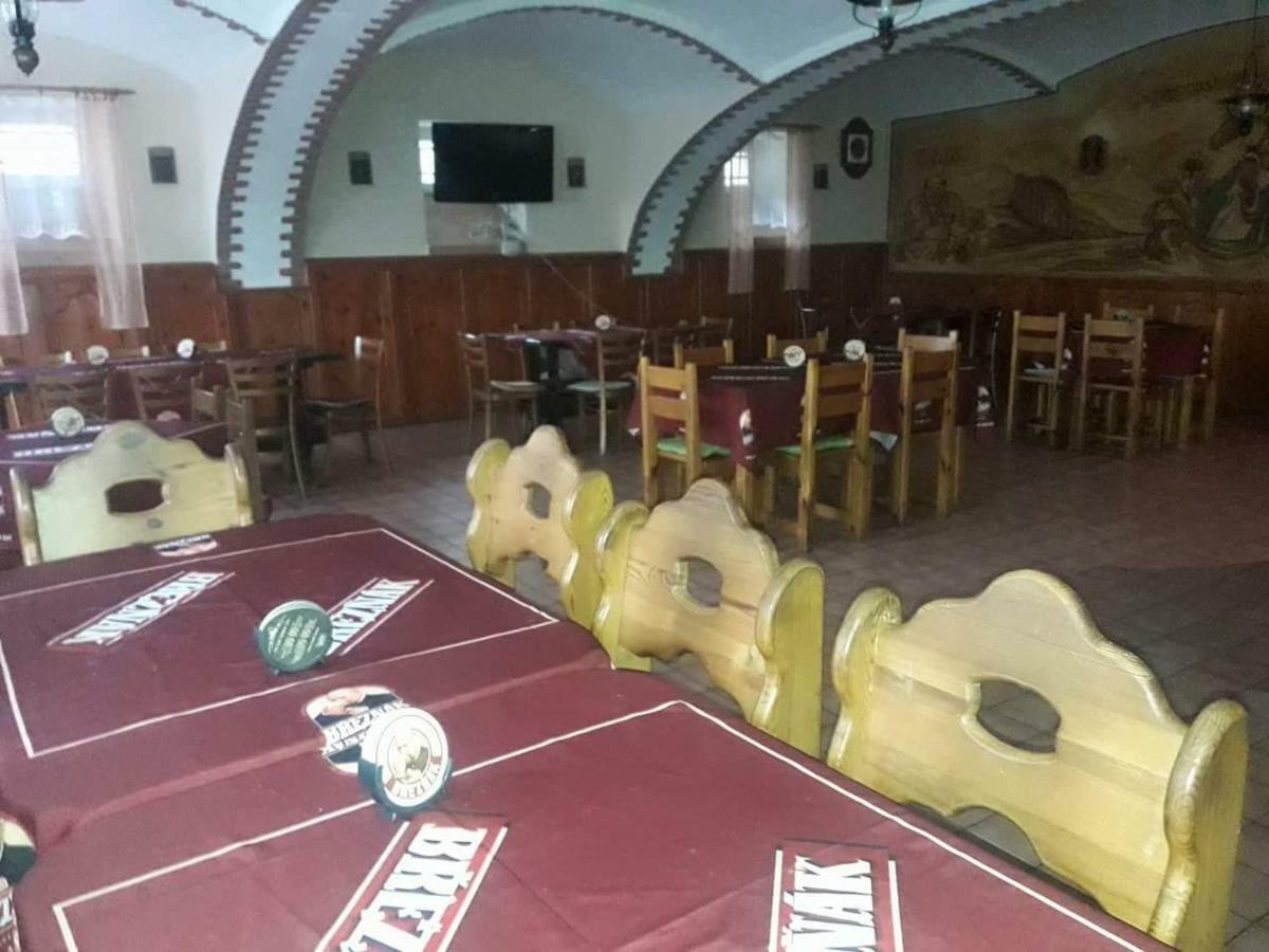 Penzion U Zeleneho Stromu Telnice Buitenkant foto